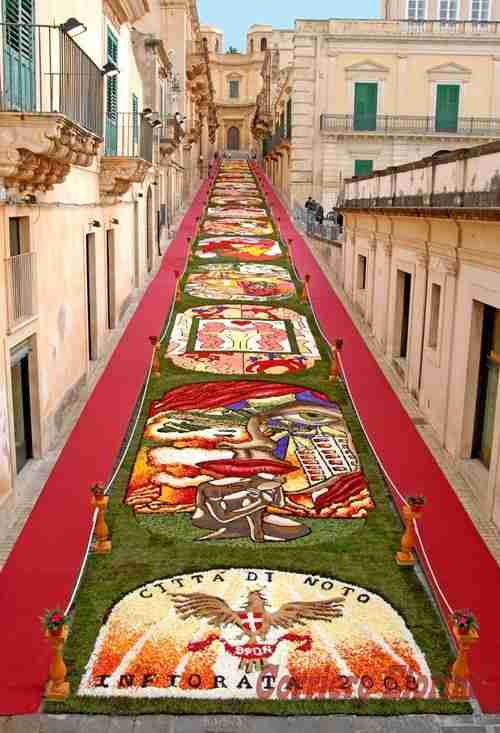 L’Infiorata netina, una vetrina anche per Rosolini