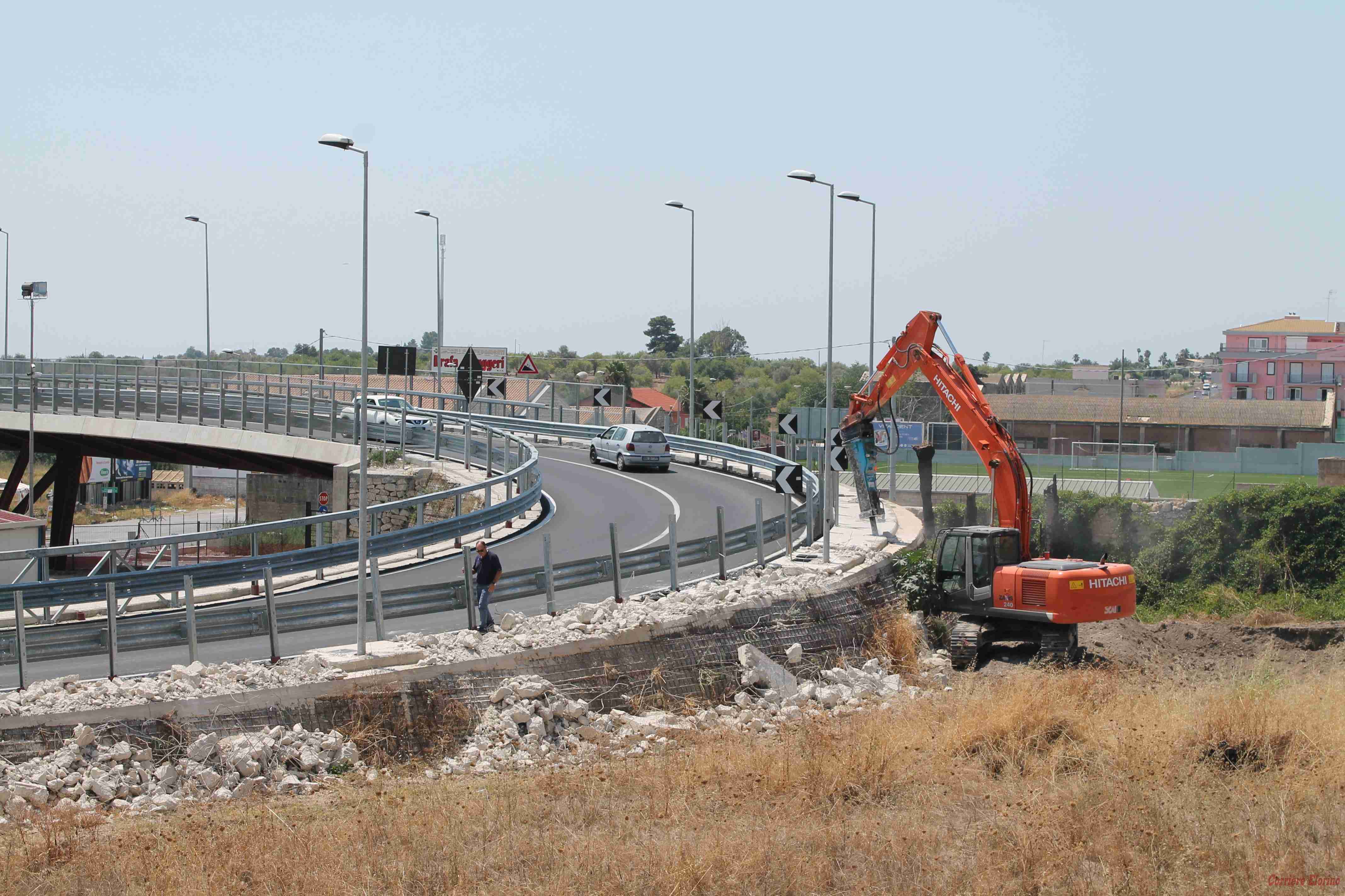 Cavalcaferrovia, iniziano i lavori per allargare la rampa