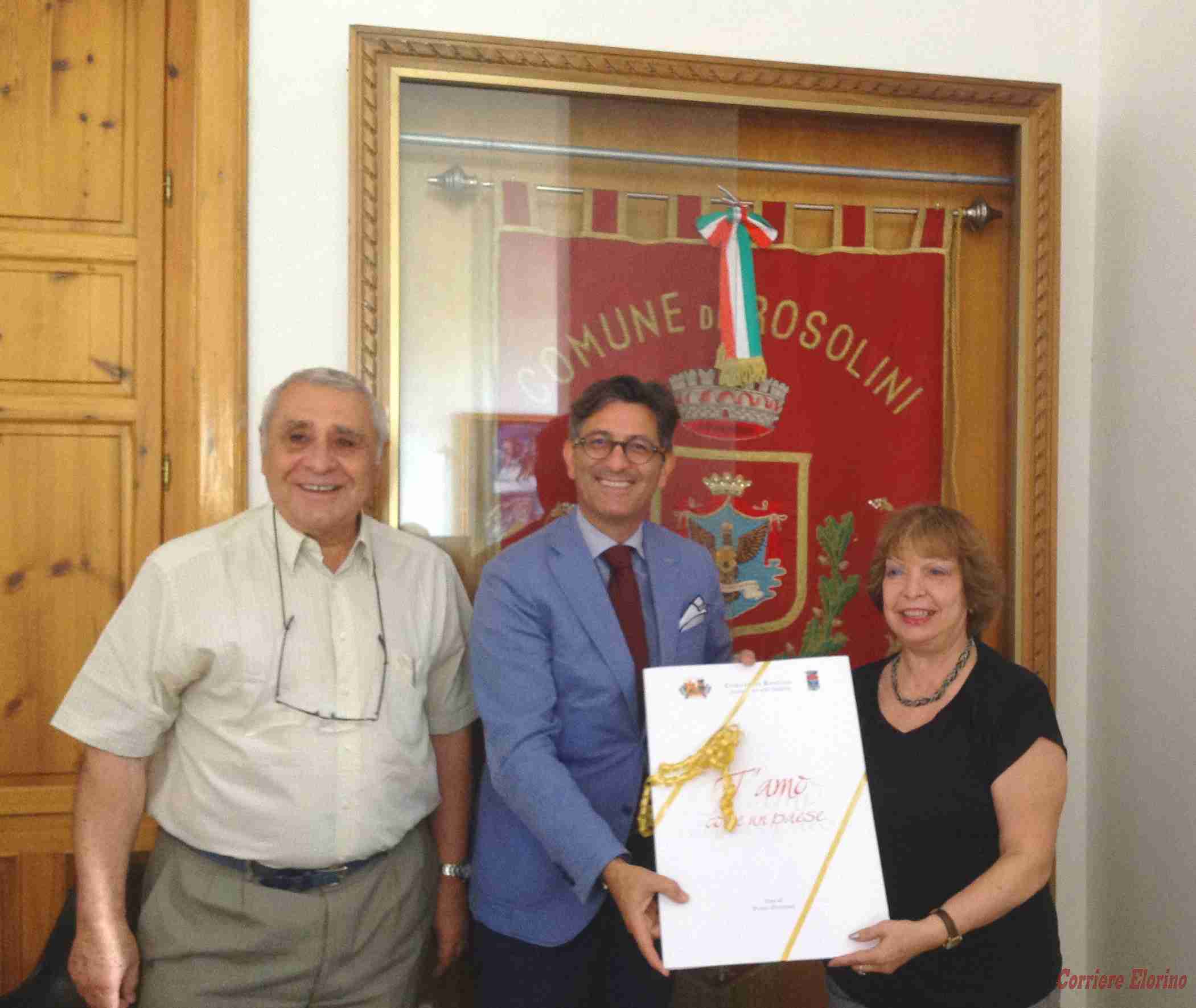 I coniugi Pape-Trigilia, emigrati anni fa in Argentina e oggi in visita al sindaco Calvo