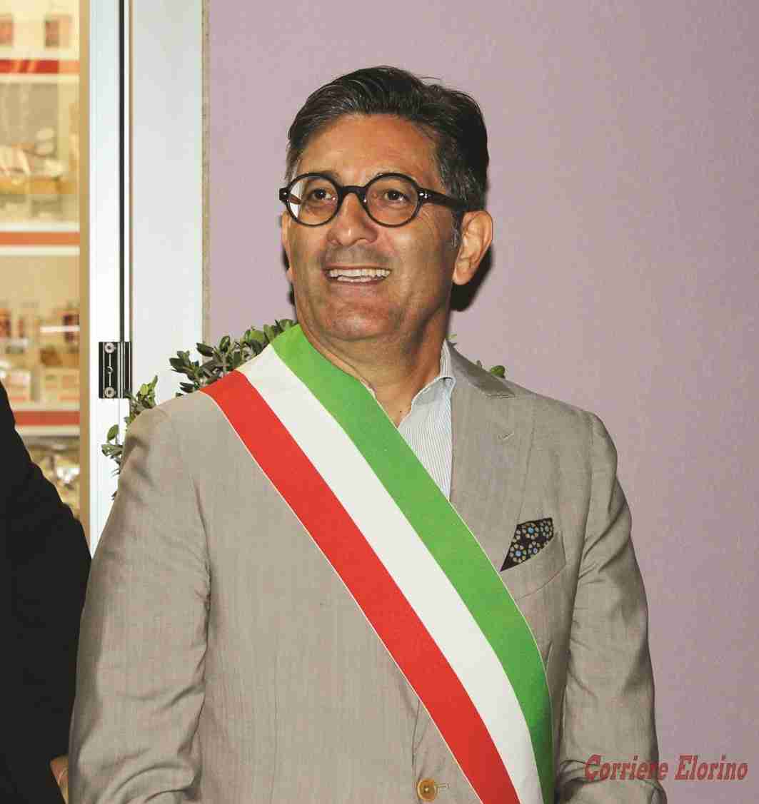 Il sindaco Corrado Calvo: “Il Corriere Elorino ha scritto menzogne”. La risposta del direttore