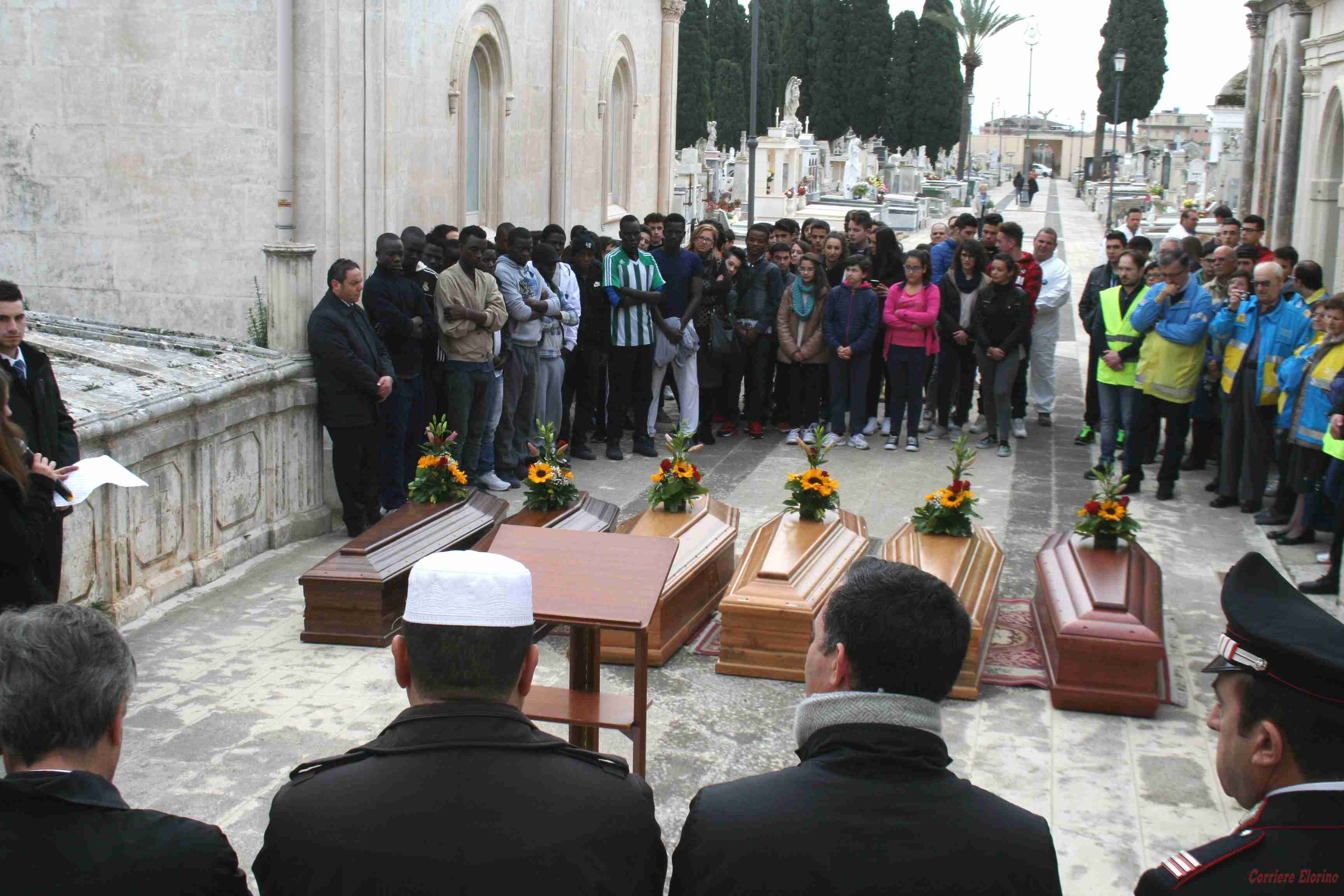 Altri sei migranti “vittima del mare”, seppelliti a Rosolini