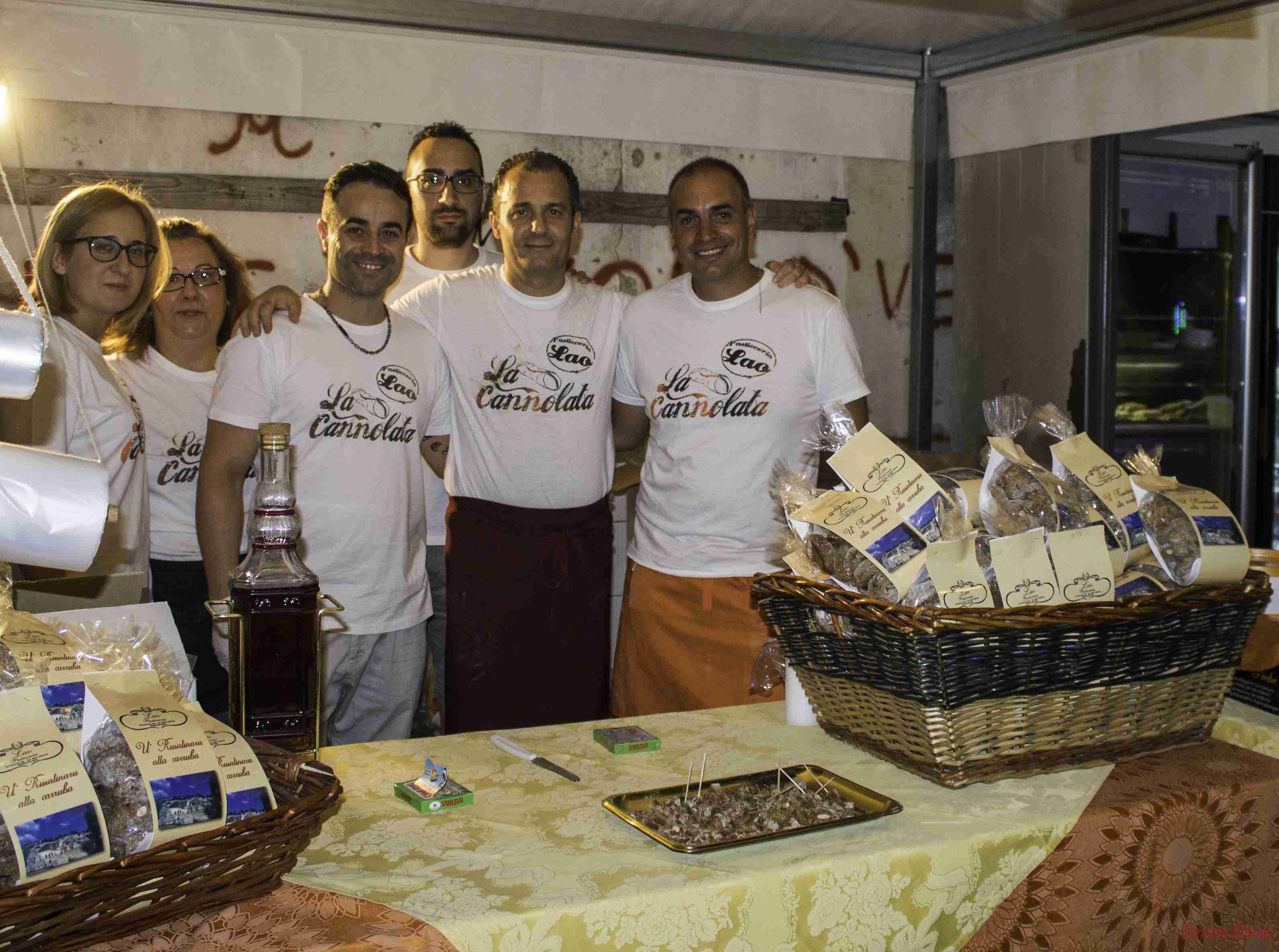 Successo per la terza edizione della “Cannolata” della “Pasticceria Lao”