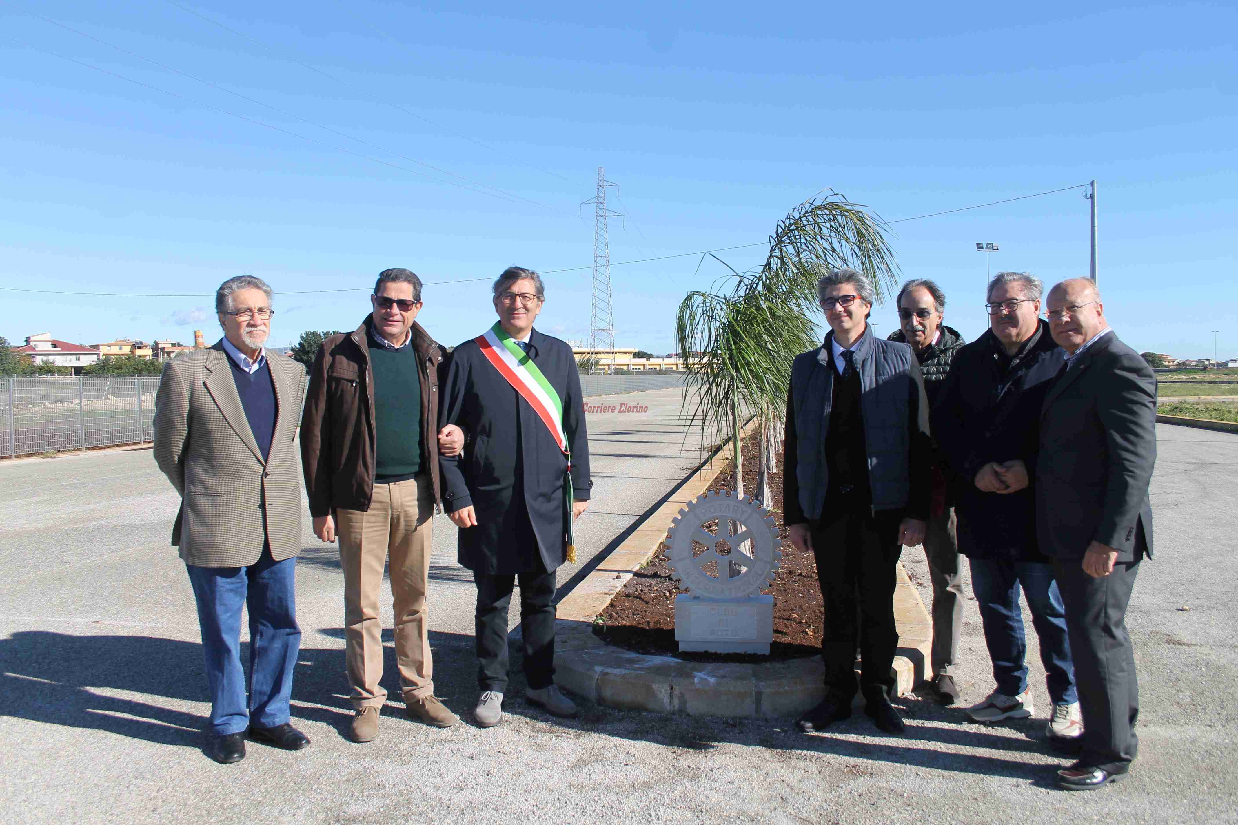 35 alberi di cocus regalati dal Rotary Club di Noto al Comune di Rosolini