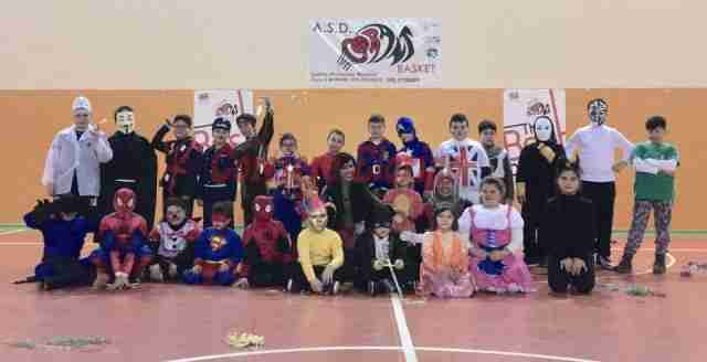 Successo alla seconda edizione del “Carnevale a canestro” della CorAnt