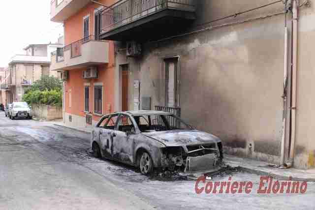 Auto in fiamme: attestato di solidarietà al responsabile del Cna Pippo Cicero