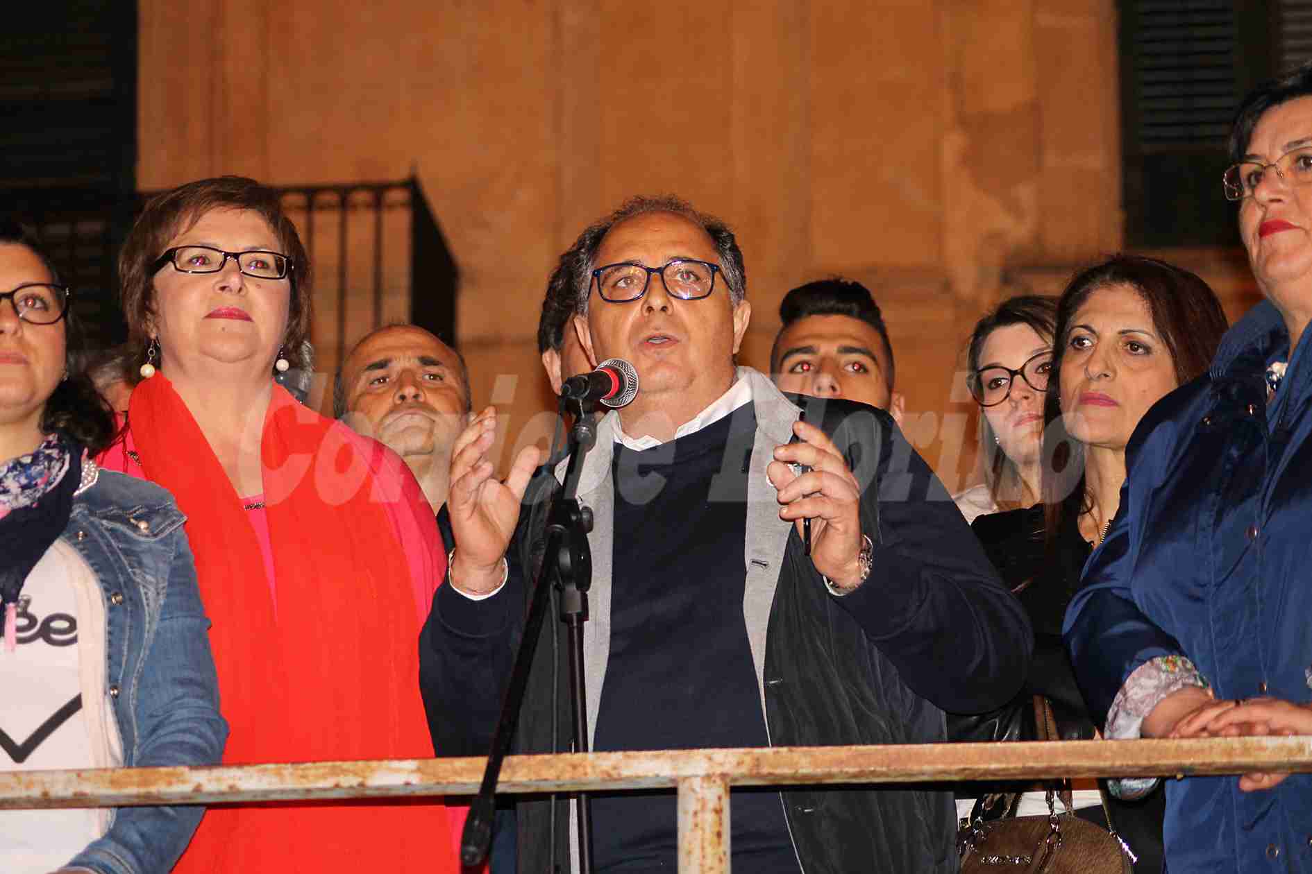 “Buona fortuna Rosolini, ne hai tanto bisogno”, Gennaro ritira la sua candidatura a sindaco