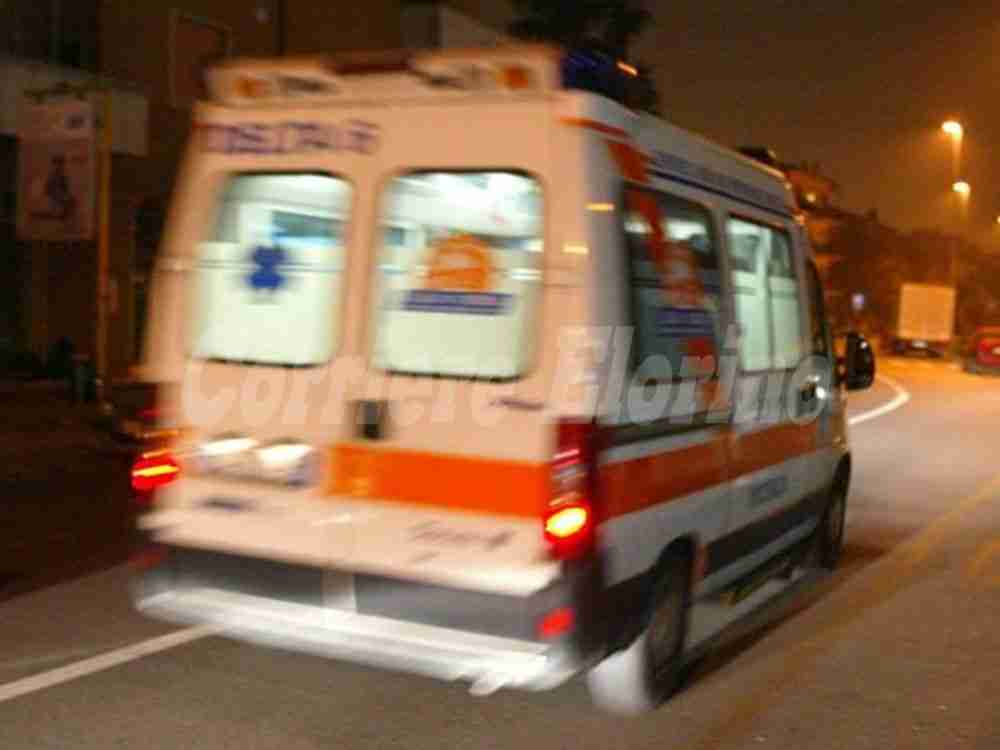 Brutto incidente in via Santa Alessandra tra scooter e auto, giovane rosolinese in coma farmacologico