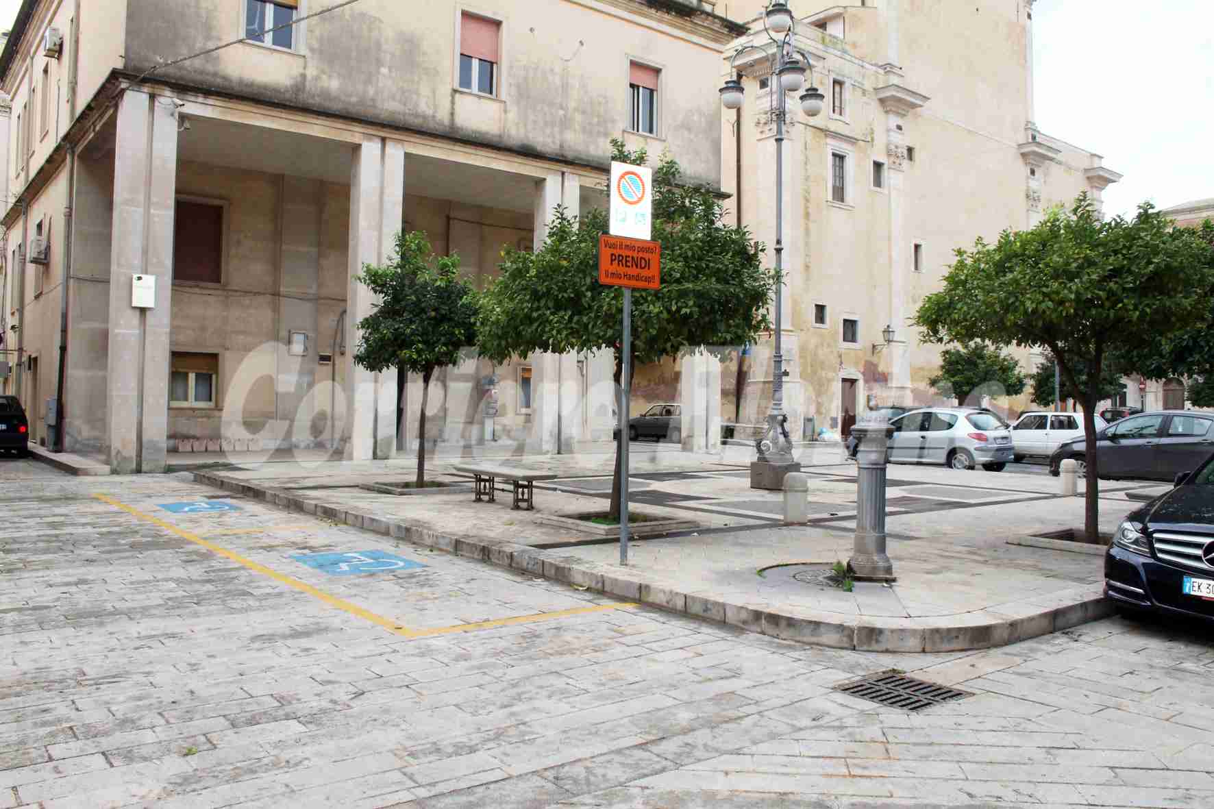 Il Mid: “Infelice la posizione dei parcheggi per disabili in piazza Masaniello”