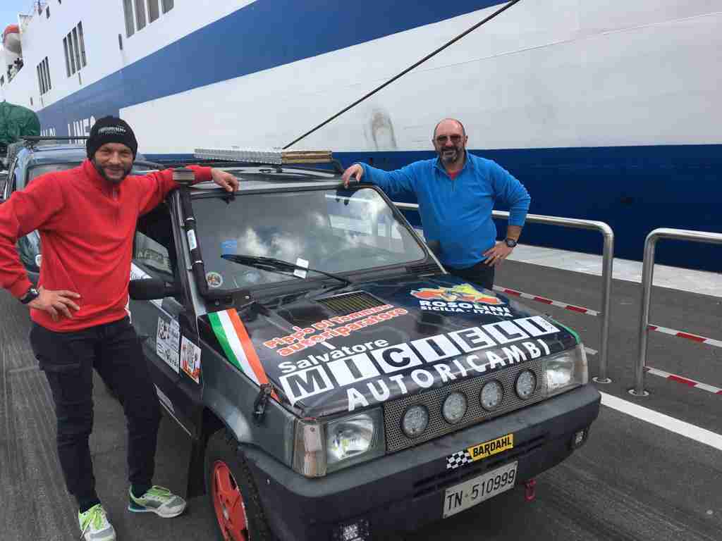 Sahara Racing Cup: Giuseppe e Vincenzo pronti a sfidare il deserto con una Panda