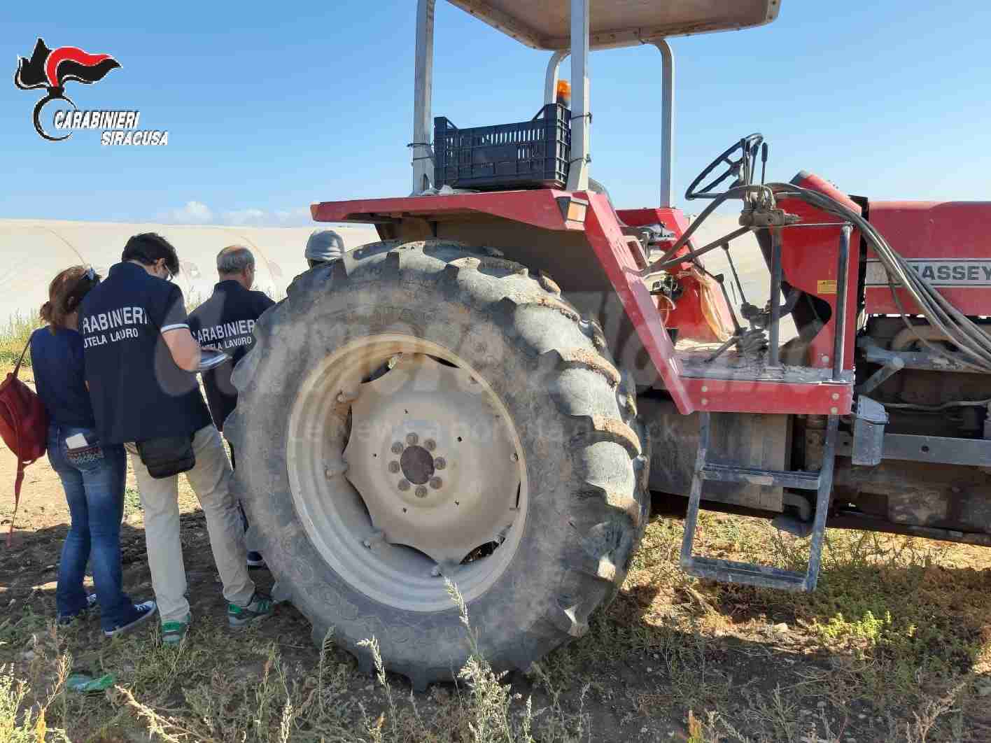 Lavoro nero e sfruttamento: arrestati 2 imprenditori agricoli di Rosolini e Ispica