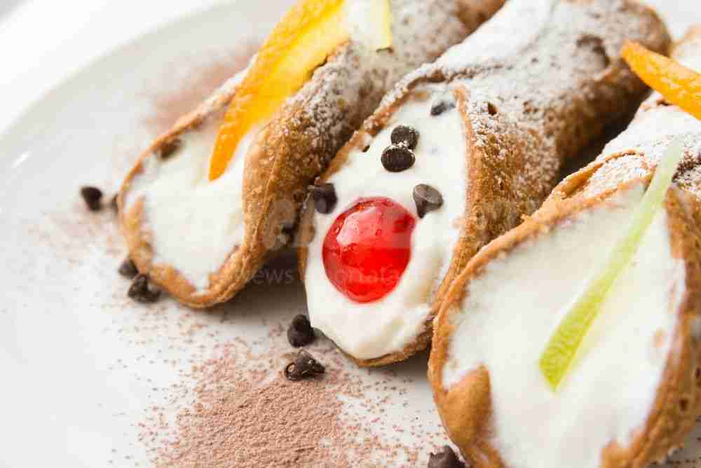 L’11 e il 12 agosto “IX Sagra del Cannolo” a cura della pasticceria “Delizia”