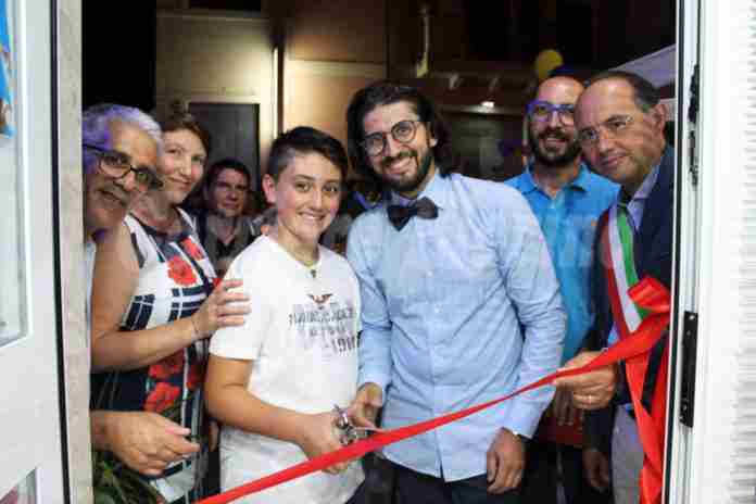 taglio del nastro