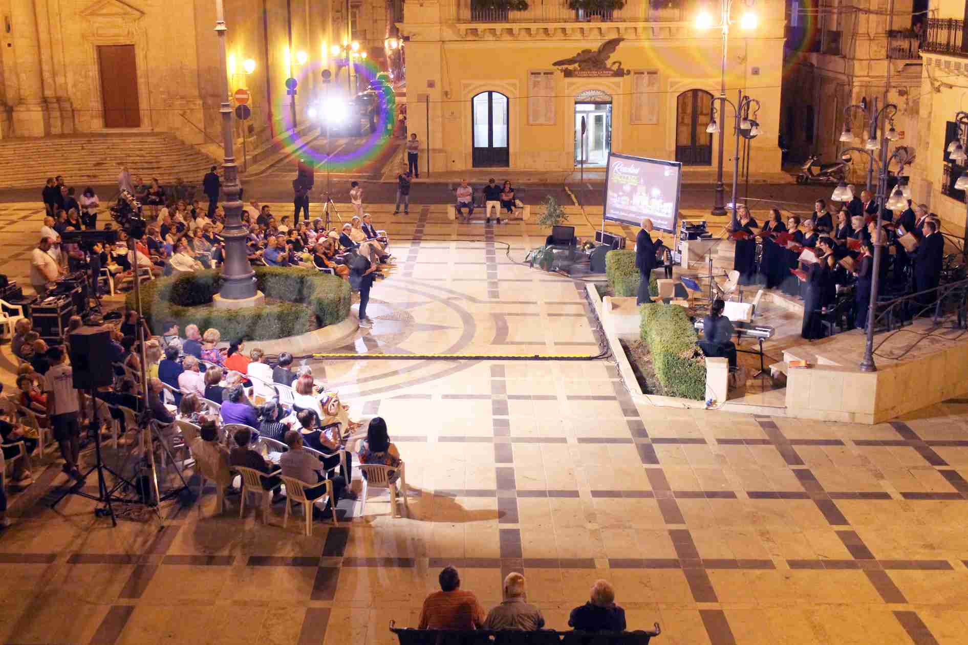 Rosolini si racconta, in piazza Garibaldi in scena arte, musica, cultura e spettacolo