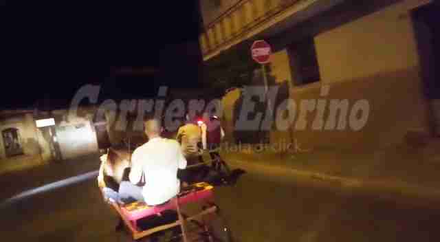 Corsa clandestina di cavalli nella notte a Rosolini, il video gira sui social