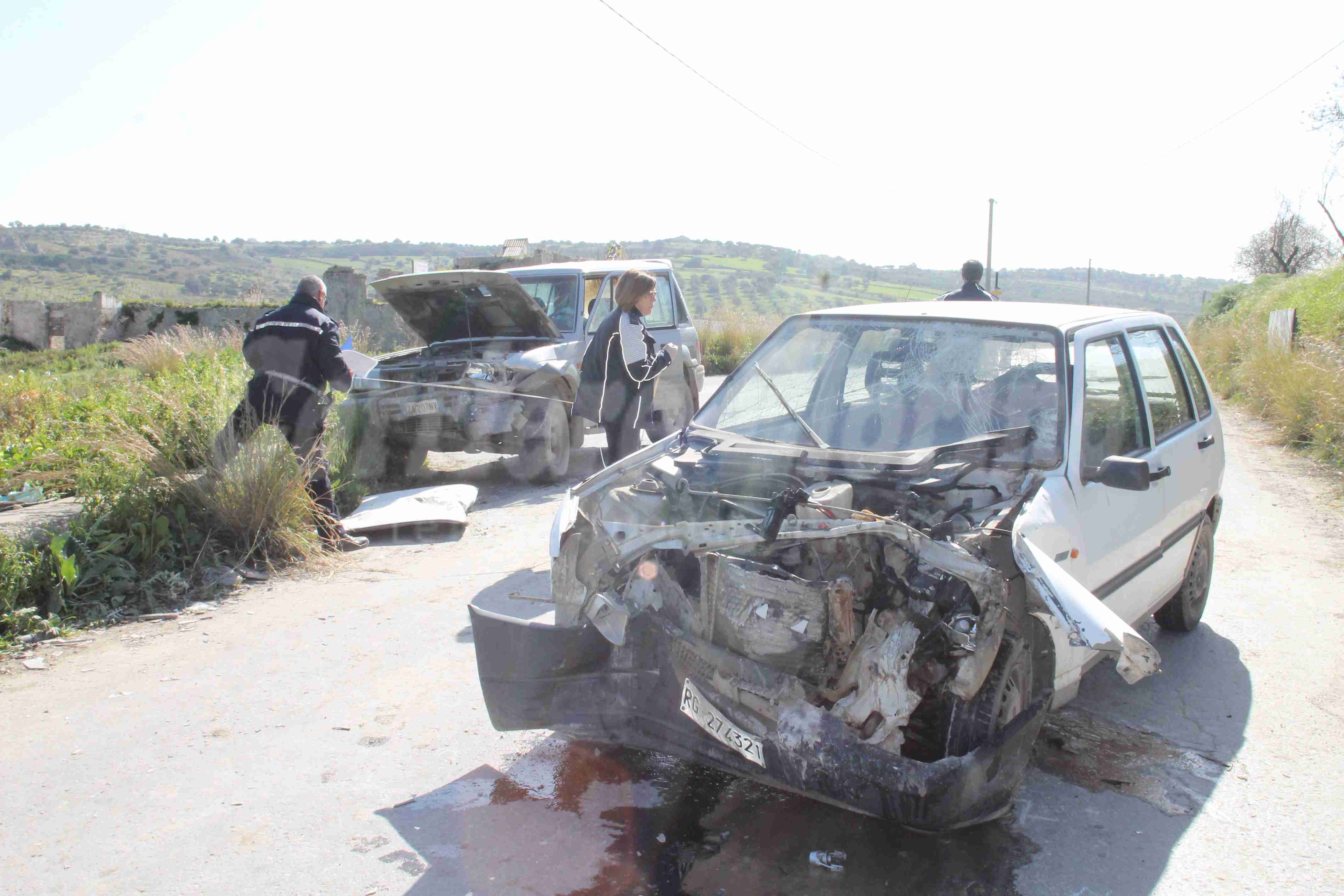 Scontro frontale tra due auto, muore un anziano rosolinese