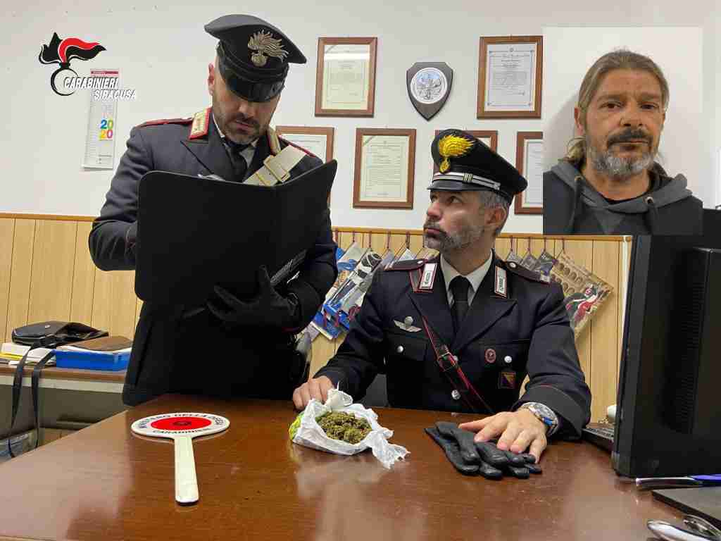 Trovato con 43 grammi di marijuana in casa, arrestato un rosolinese