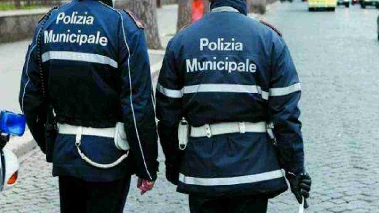 Il Sindacato della Polizia Locale chiede a Prefetti e Anci: “Guanti e mascherine idonee per tutti gli operatori”