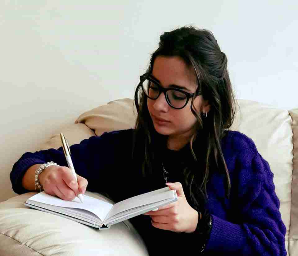 Piccoli scrittori crescono; Maria Virginia Consales alla fiera “Italia Book Festival” con il suo nuovo libro per bambini “Dove l’arcobaleno finisce”