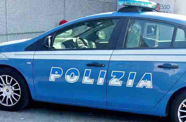 Siracusa, arrestati tre poliziotti, spacciavano la droga sequestrata e garantivano impunità ai propri “sodali”