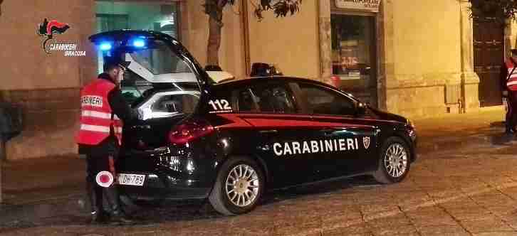 Coronavirus – Controlli a tappeto per evitare assembramenti: ancora sanzioni dei Carabinieri