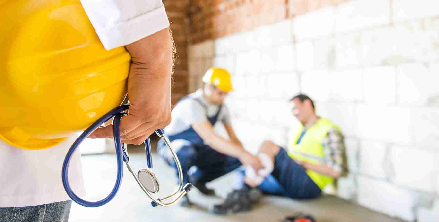 Cantieri di lavoro e visite a operai: pubblicato l’avviso per la selezione di un “Medico Competente del lavoro”