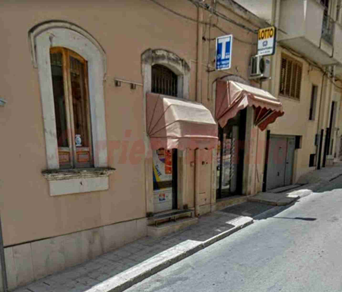 Rapina a mano armata nella Tabaccheria di via Ronchi. Indagano i Carabinieri