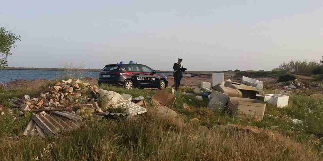 Portopalo di Capo Passero, sequestrata mega discarica abusiva di rifiuti pericolosi