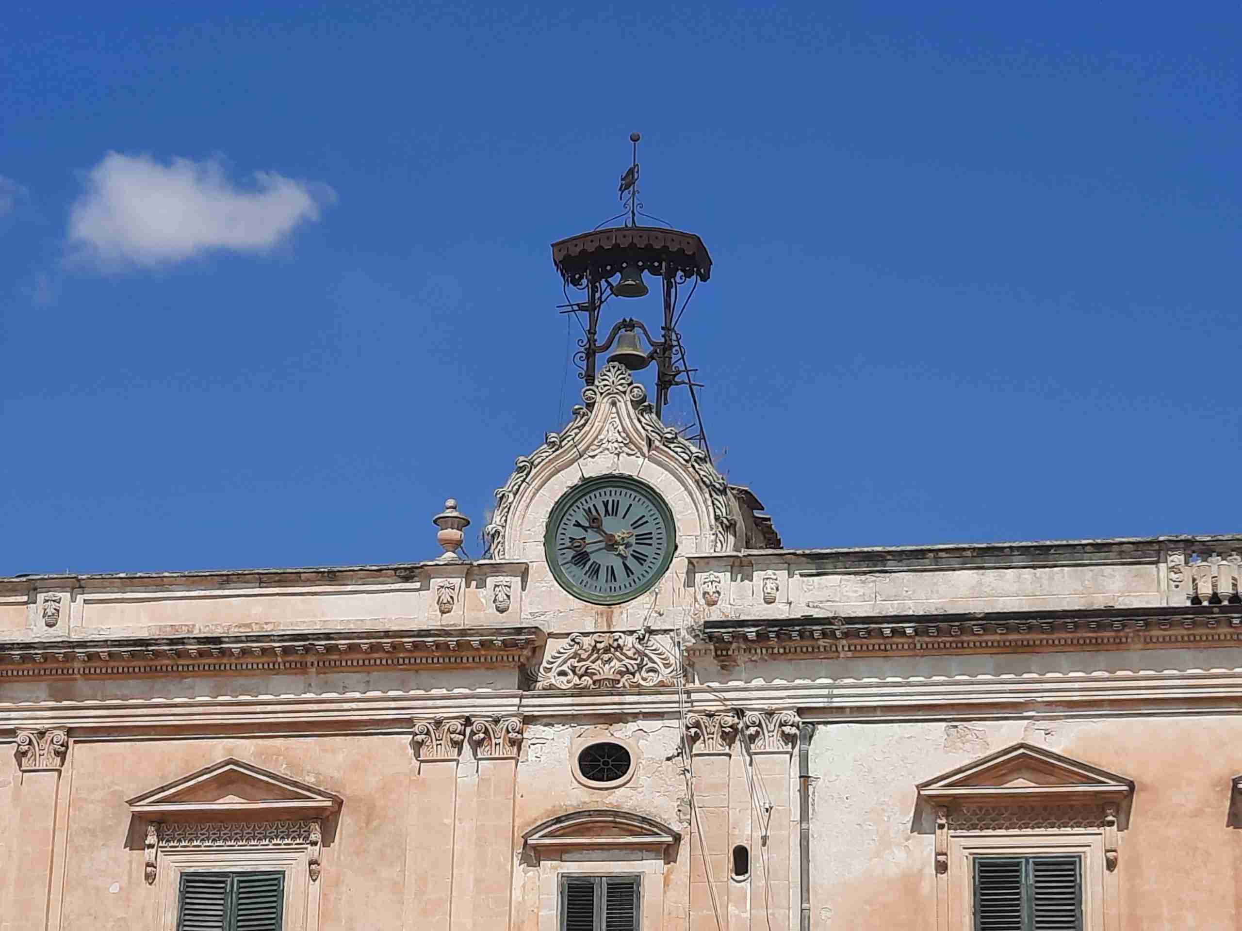 Al via il restauro dell’Orologio di Piazza Garibaldi, l’ex sindaco: “Si concretizza il nostro lavoro”