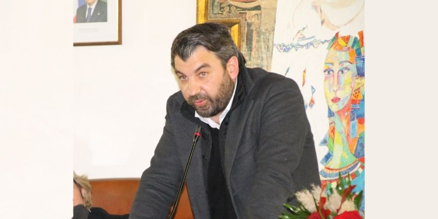 Intimidazione all’avvocato Nicastro, il sindaco: “Episodio vile e inqualificabile”