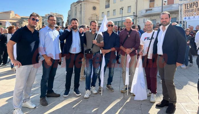 “Caro bollette come uno tsunami”, il sindaco Spadola oggi a Siracusa per manifestare insieme ai commercianti