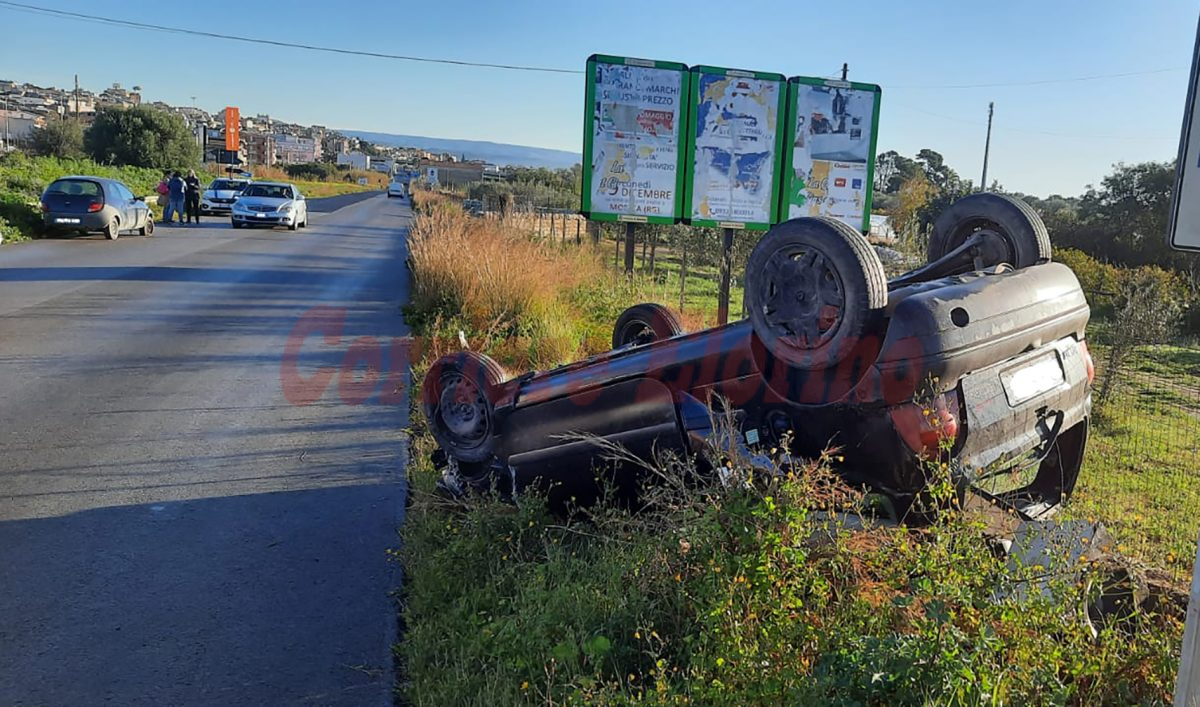 Brutto incidente in via Paolo Orsi (SS. 115), coinvolte due vetture