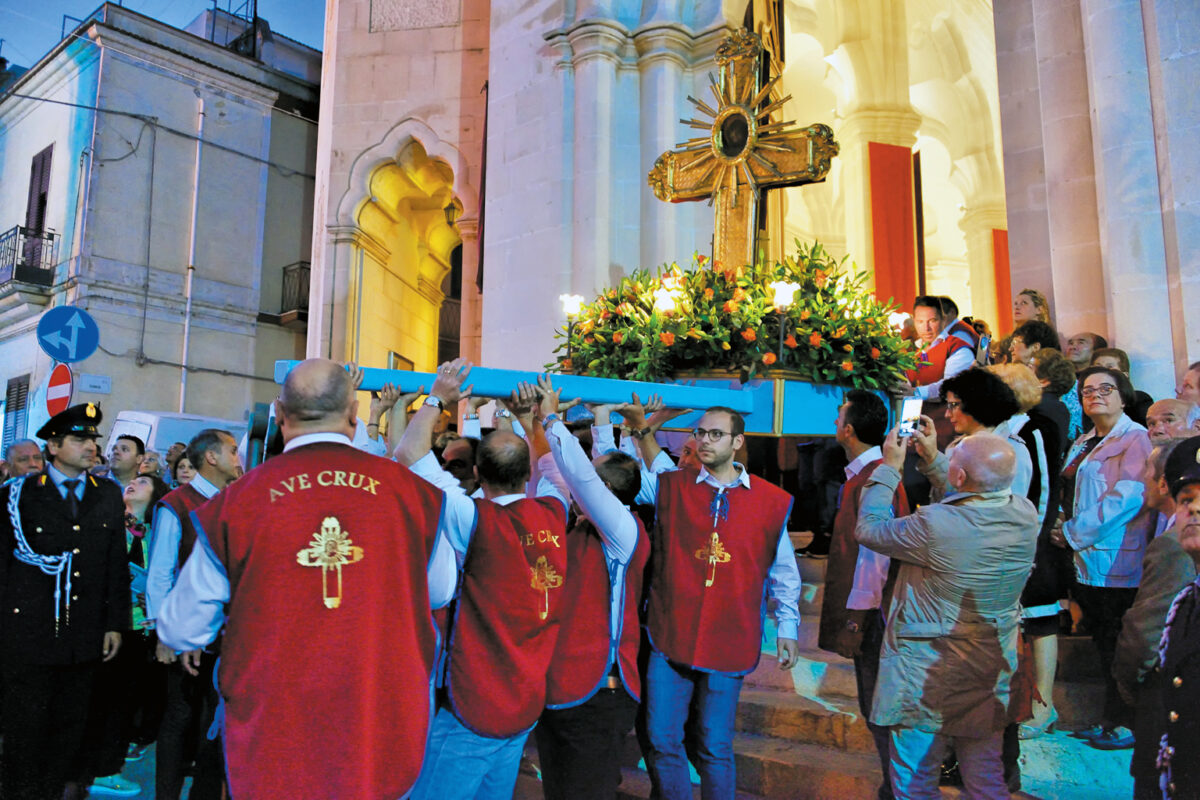 Dall’1 a 5 maggio i festeggiamenti per la Croce Santa 2024, il programma religioso e ricreativo