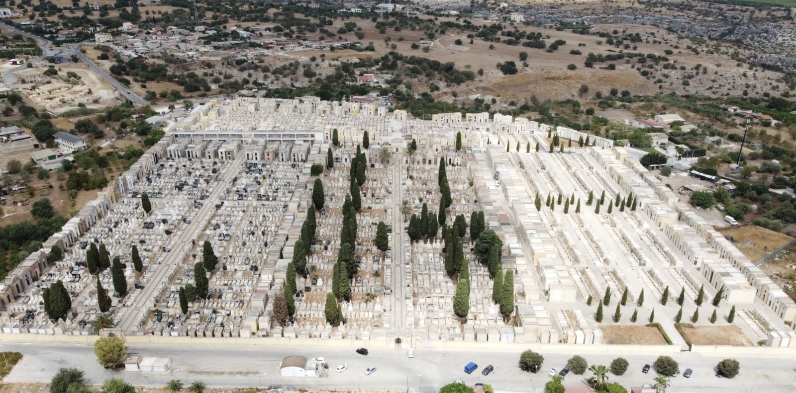 Rosolini, cimitero chiuso per disinfestazione dal 29 al 31 luglio Rosolini, cimitero chiuso per disinfestazione dal 29 al 31 luglio