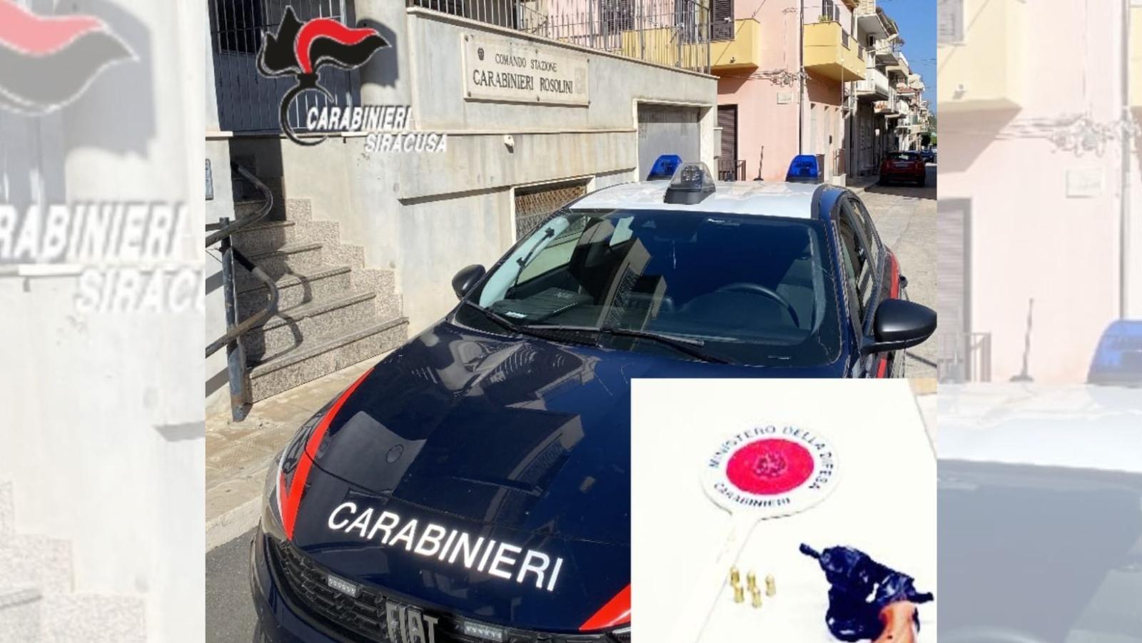 Rosolini, denunciato 59enne trovato con un revolver a salve in auto Rosolini, denunciato 59enne trovato con un revolver a salve in auto