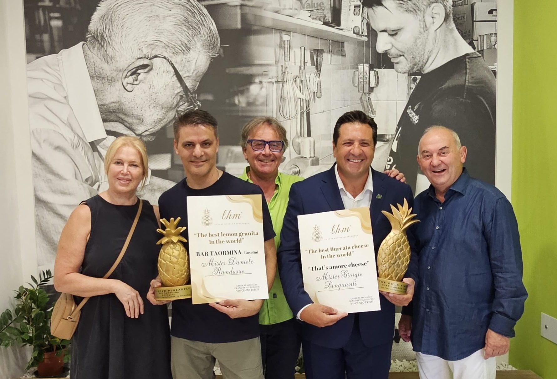 La granita al limone e la burrata più “buone del mondo” parlano rosolinese, Daniele Randazzo e Giorgio Linguanti premiati con l’Ananas d’Oro La granita al limone e la burrata più “buone del mondo” parlano rosolinese, Daniele Randazzo e Giorgio Linguanti premiati con l’Ananas d’Oro
