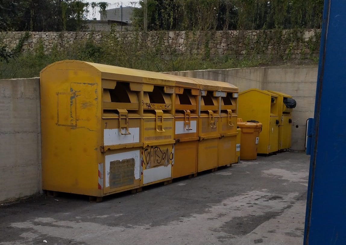 Riparte il servizio di raccolta degli indumenti usati presso il centro di raccolta comunale Riparte il servizio di raccolta degli indumenti usati presso il centro di raccolta comunale