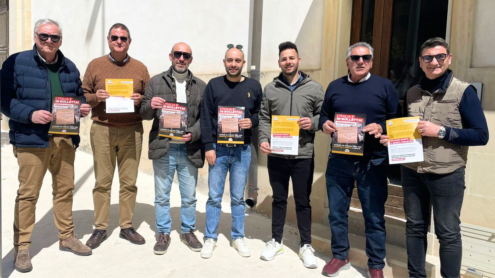 Rosolini esclusa dai fondi regionali per i Comuni in dissesto: svista o omissione? Il M5S chiede chiarimenti Rosolini esclusa dai fondi regionali per i Comuni in dissesto: svista o omissione? Il M5S chiede chiarimenti