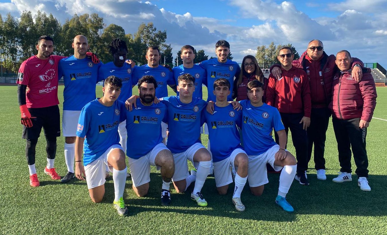 Il Rosolini 2025 suona la quinta sinfonia: mister Vaccaro guida la fuga verso la promozione Il Rosolini 2025 suona la quinta sinfonia: mister Vaccaro guida la fuga verso la promozione