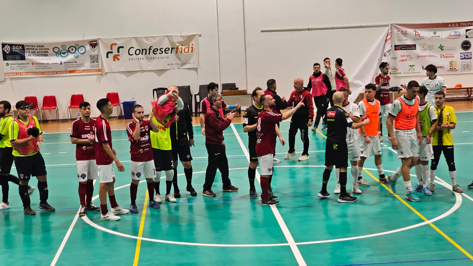 La Trombatore C5 domina il derby, battuto l’NHC Rosolini 7 a 1 e adesso punta alla vetta La Trombatore C5 domina il derby, battuto l’NHC Rosolini 7 a 1 e adesso punta alla vetta